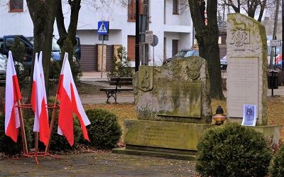 Park Niepodległości. Pomnik Pamięci Żołnierzy Zrzeszenia „Wolność i Niezawisłość”.
